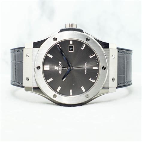 hublot classic fusion racing grey titanium 42mm